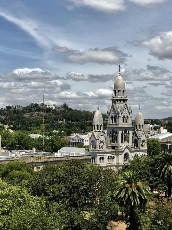 Hotel Dior Tandil Eksteriør billede